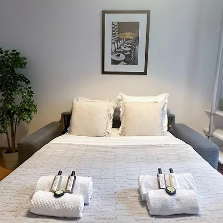 Lejlighed Renovated Champs-elysees Retreat Paris