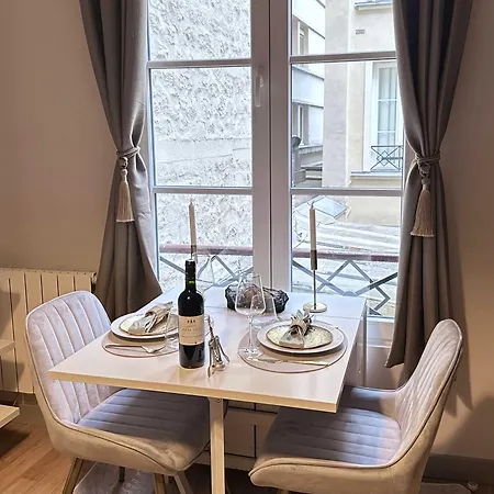 Renovated Champs-elysees Retreat Apartman Párizs